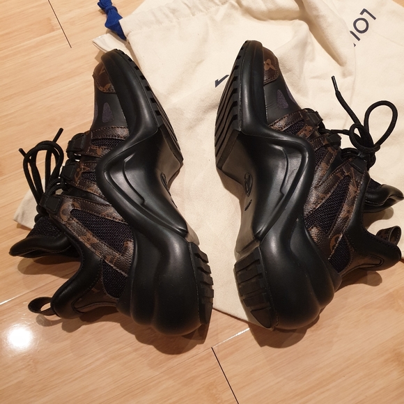 LOUIS VUITTON Archlight Monogram Sneakers Shoes Runners 37.5 FITS US 6 - Picture 4 of 7